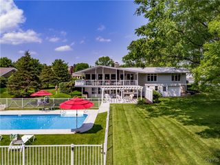 1664 South Ivy, Lysander, NY 13027