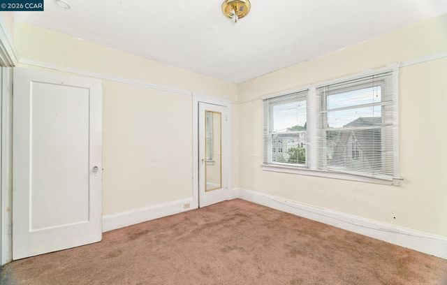 2636 Cole St, Oakland, CA 94601