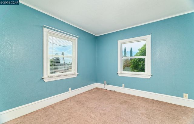 2636 Cole St, Oakland, CA 94601