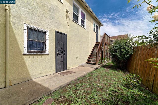 2636 Cole St, Oakland, CA 94601