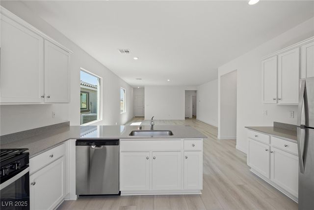 6763 Magnolia River Avenue, Las Vegas, NV 89156