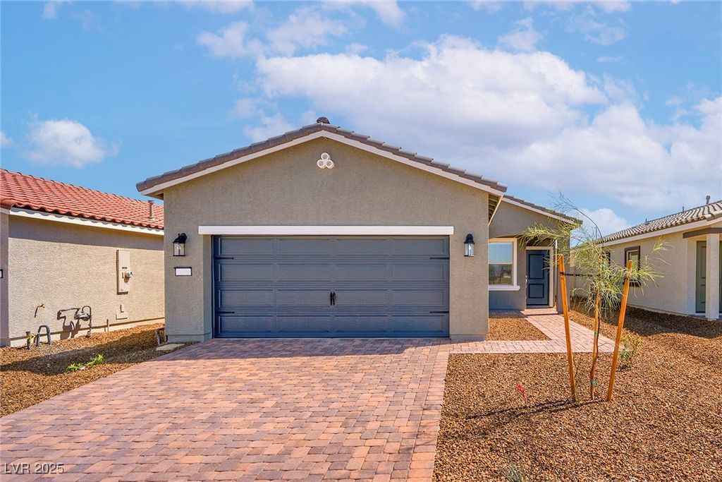 6763 Magnolia River Avenue, Las Vegas, NV 89156