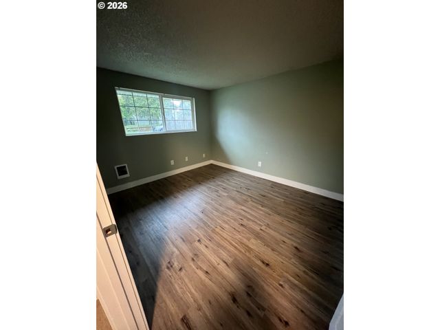 1107 E 30TH St, Vancouver, WA 98663