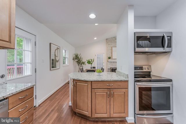 3447 LITTLE HUNTING CREEK DR, Alexandria, VA 22309