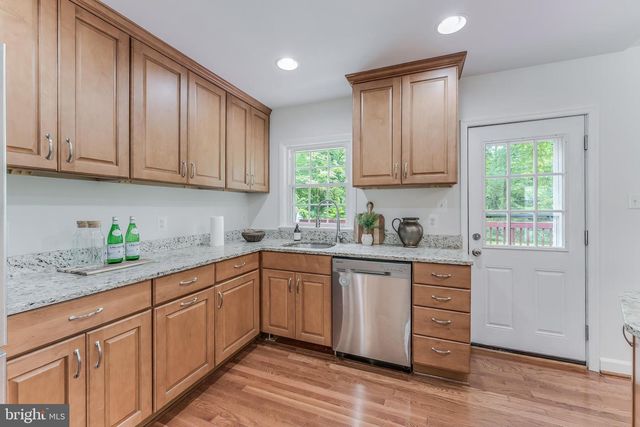 3447 LITTLE HUNTING CREEK DR, Alexandria, VA 22309