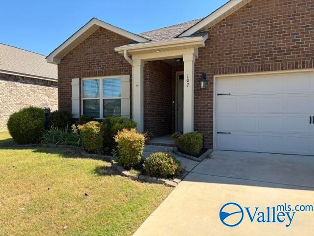 107 Fourstar Lane NW, Madison, AL 35757