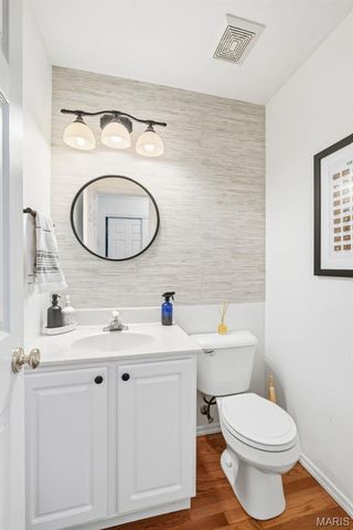 1216 Flintshire Lane, Lake St Louis, MO 63367