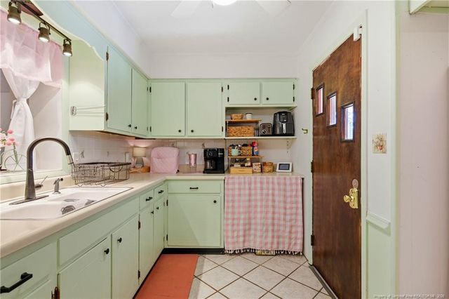 1902 Wayne Lane, Fayetteville, NC 28304