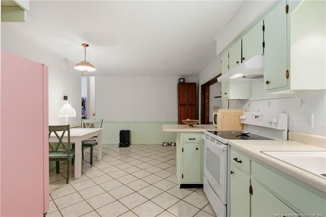 1902 Wayne Lane, Fayetteville, NC 28304
