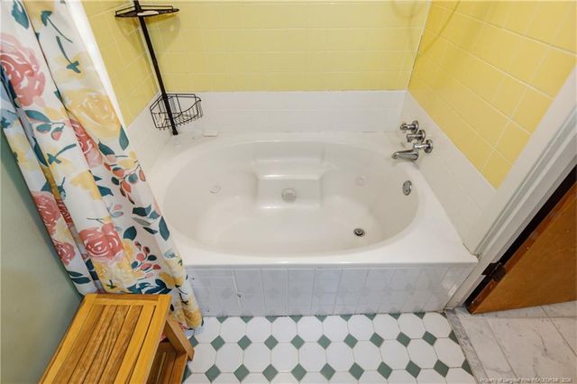 1902 Wayne Lane, Fayetteville, NC 28304