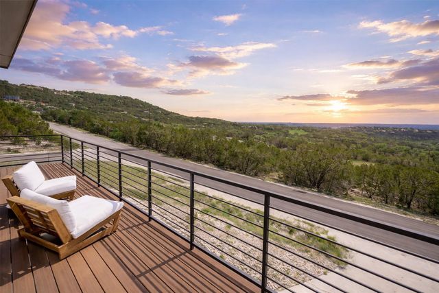 8501 Bronco LN, Lago Vista, TX 78645