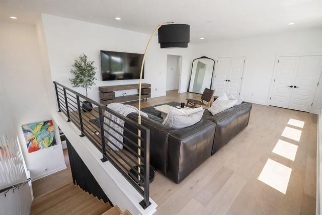 8501 Bronco LN, Lago Vista, TX 78645