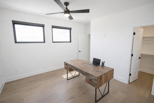 8501 Bronco LN, Lago Vista, TX 78645