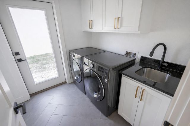 8501 Bronco LN, Lago Vista, TX 78645