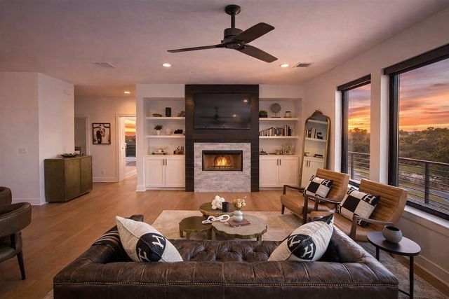 8501 Bronco LN, Lago Vista, TX 78645