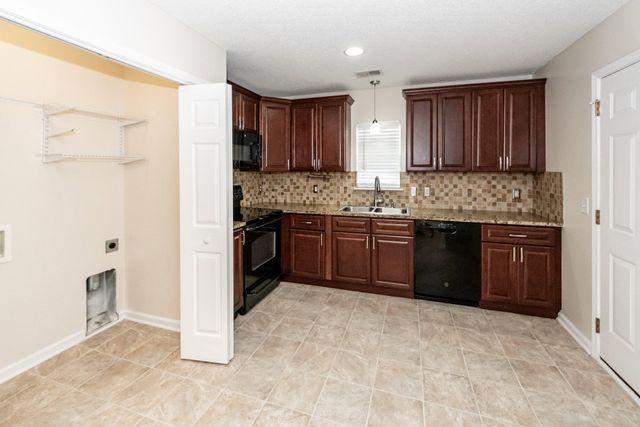 113 Delafield Drive, Summerville, SC 29483