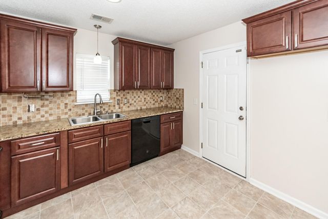 113 Delafield Drive, Summerville, SC 29483