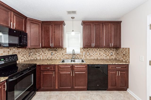 113 Delafield Drive, Summerville, SC 29483