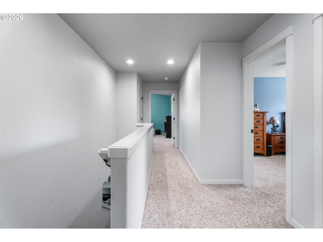 218 FINNEYS Ave, Molalla, OR 97038