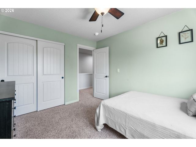 218 FINNEYS Ave, Molalla, OR 97038