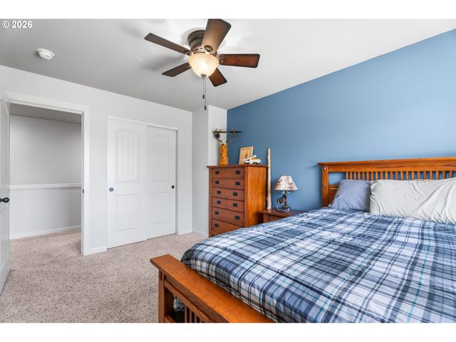 218 FINNEYS Ave, Molalla, OR 97038