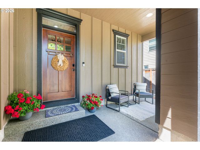 218 FINNEYS Ave, Molalla, OR 97038