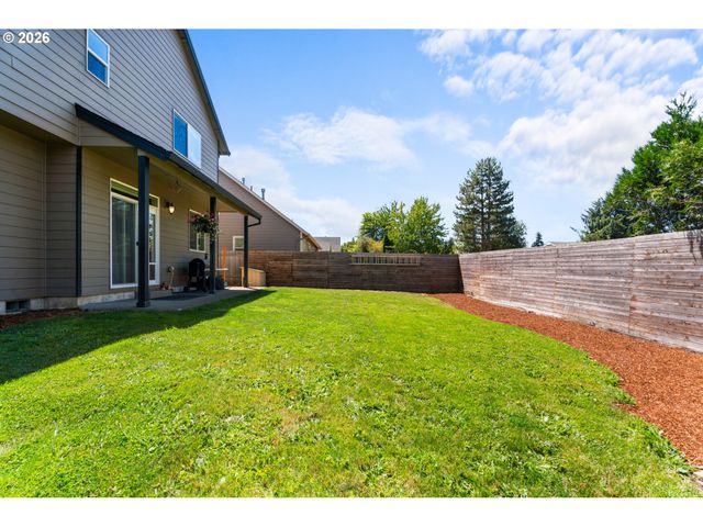 218 FINNEYS Ave, Molalla, OR 97038