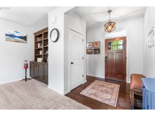 218 FINNEYS Ave, Molalla, OR 97038