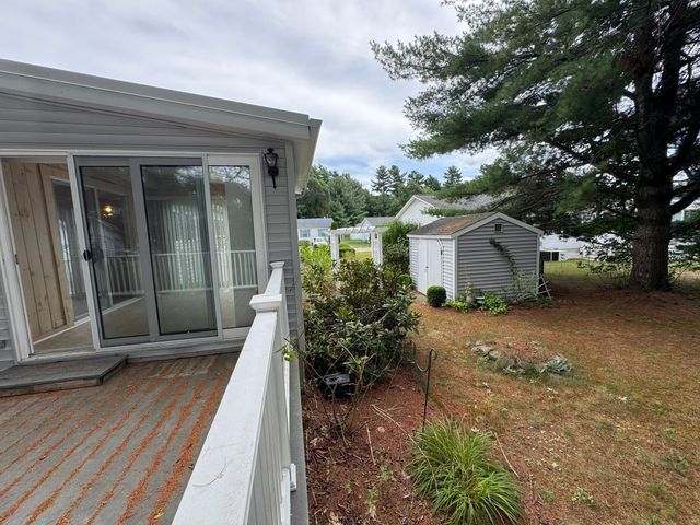 25 Fieldwood Dr, Bridgewater, MA 02324