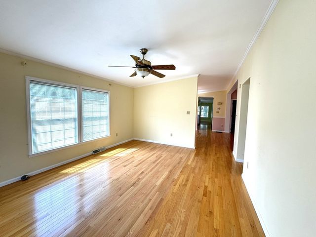 25 Fieldwood Dr, Bridgewater, MA 02324