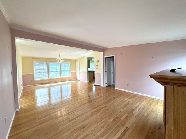 25 Fieldwood Dr, Bridgewater, MA 02324