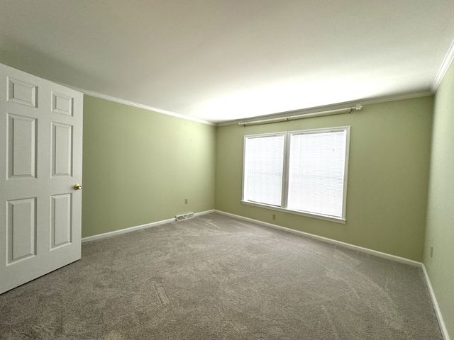 25 Fieldwood Dr, Bridgewater, MA 02324