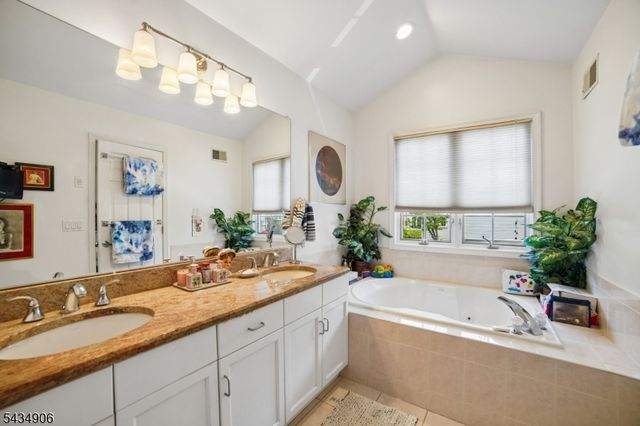 1098 Smith Manor Blvd, West Orange Twp., NJ 07052