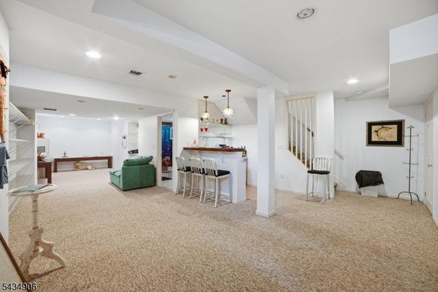 1098 Smith Manor Blvd, West Orange Twp., NJ 07052