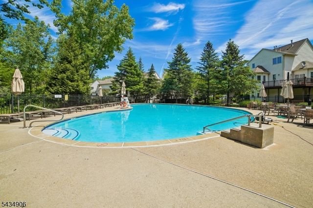 1098 Smith Manor Blvd, West Orange Twp., NJ 07052