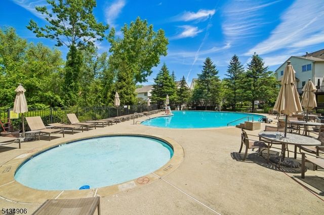 1098 Smith Manor Blvd, West Orange Twp., NJ 07052