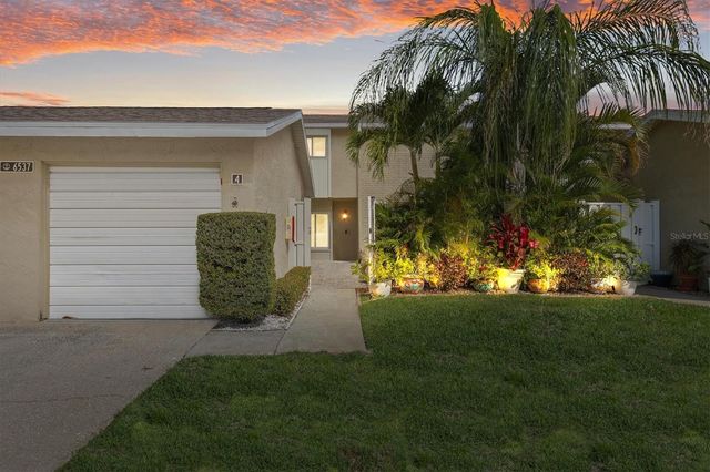 6537 CAPE HATTERAS WAY NE 4, St Petersburg, FL 33702