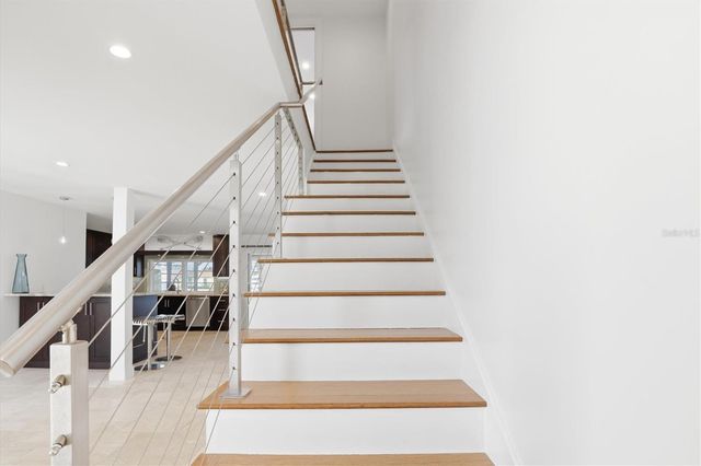 6537 CAPE HATTERAS WAY NE 4, St Petersburg, FL 33702