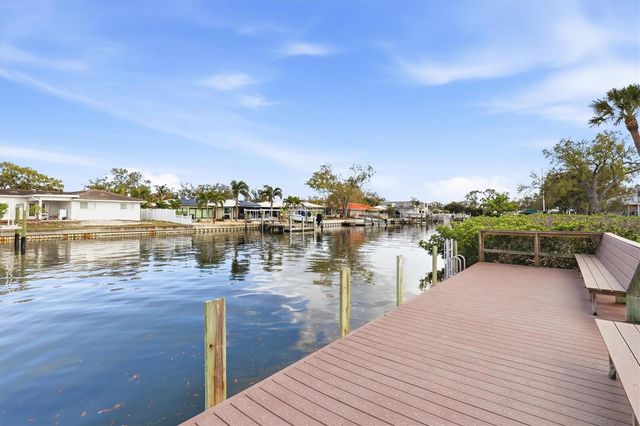 6537 CAPE HATTERAS WAY NE 4, St Petersburg, FL 33702