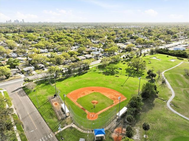 6537 CAPE HATTERAS WAY NE 4, St Petersburg, FL 33702