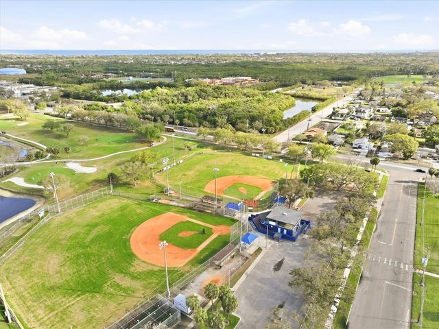 6537 CAPE HATTERAS WAY NE 4, St Petersburg, FL 33702