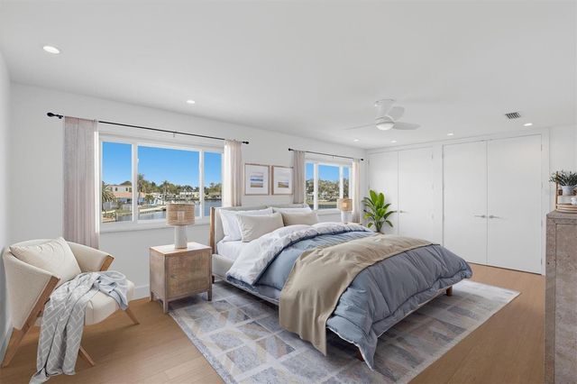 6537 CAPE HATTERAS WAY NE 4, St Petersburg, FL 33702