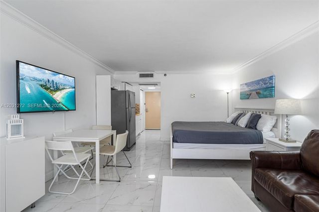19201 Collins Avenue 104, Sunny Isles Beach, FL 33160
