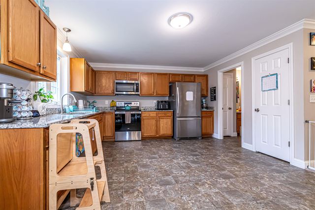 81 Marathon Way, Manchester, NH 03109