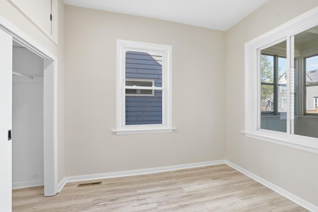 3036 Clinton Avenue, Minneapolis, MN 55408