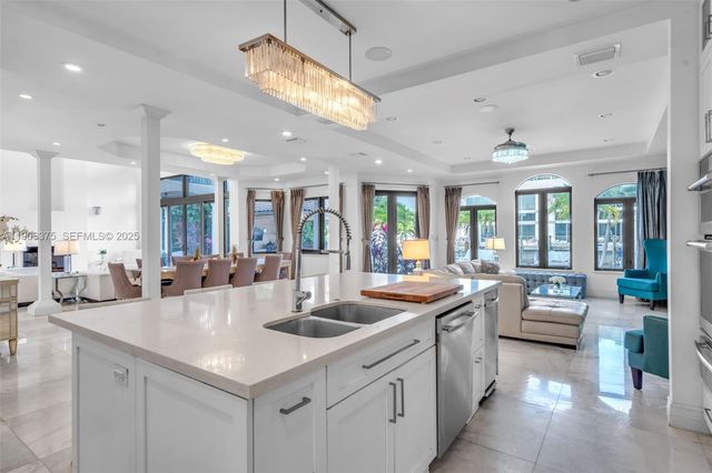 2085 Keystone Boulevard, North Miami, FL 33181