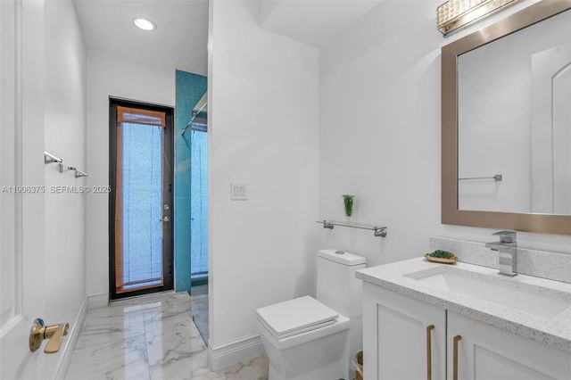 2085 Keystone Boulevard, North Miami, FL 33181