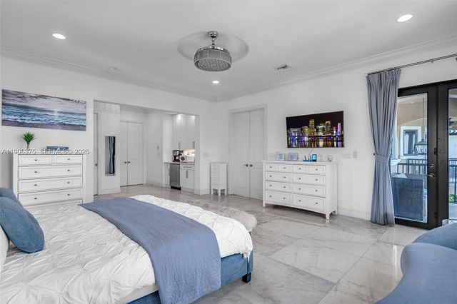 2085 Keystone Boulevard, North Miami, FL 33181