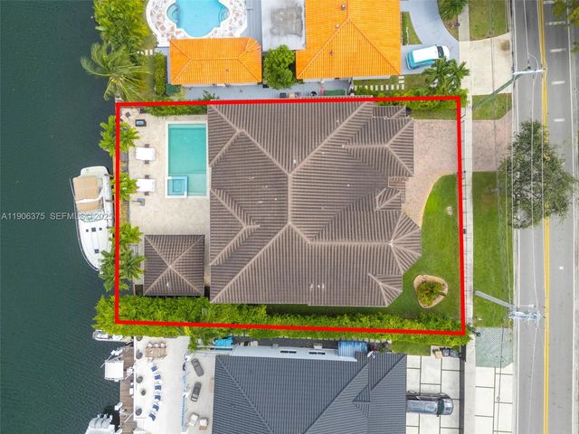 2085 Keystone Boulevard, North Miami, FL 33181