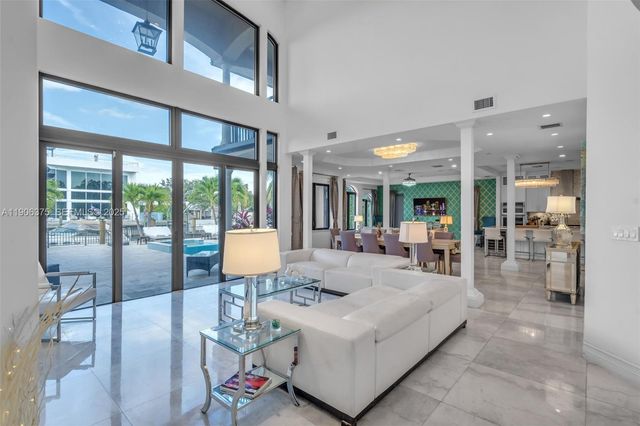 2085 Keystone Boulevard, North Miami, FL 33181